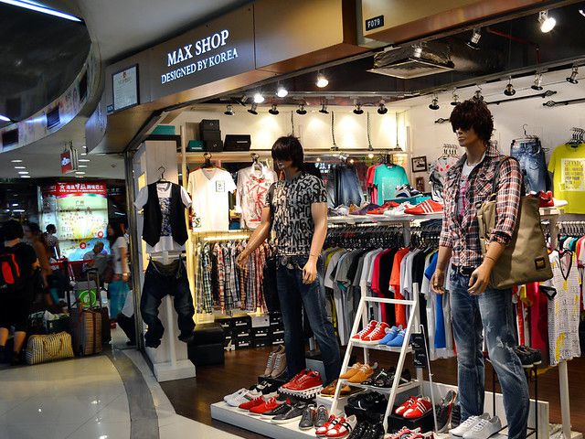 オリジナルTシャツがつなぐ個性と共感時代を彩る自己表現と新たな価値の創造